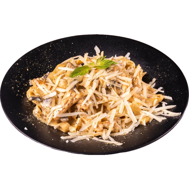 Fettuccine al Pollo e Funghi
